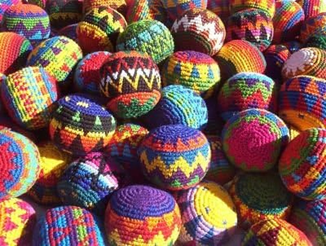 the chillzenX kinetic hackysack pack